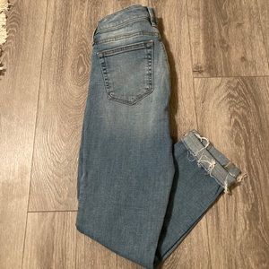 Distressed lucky brand Ankle jeans